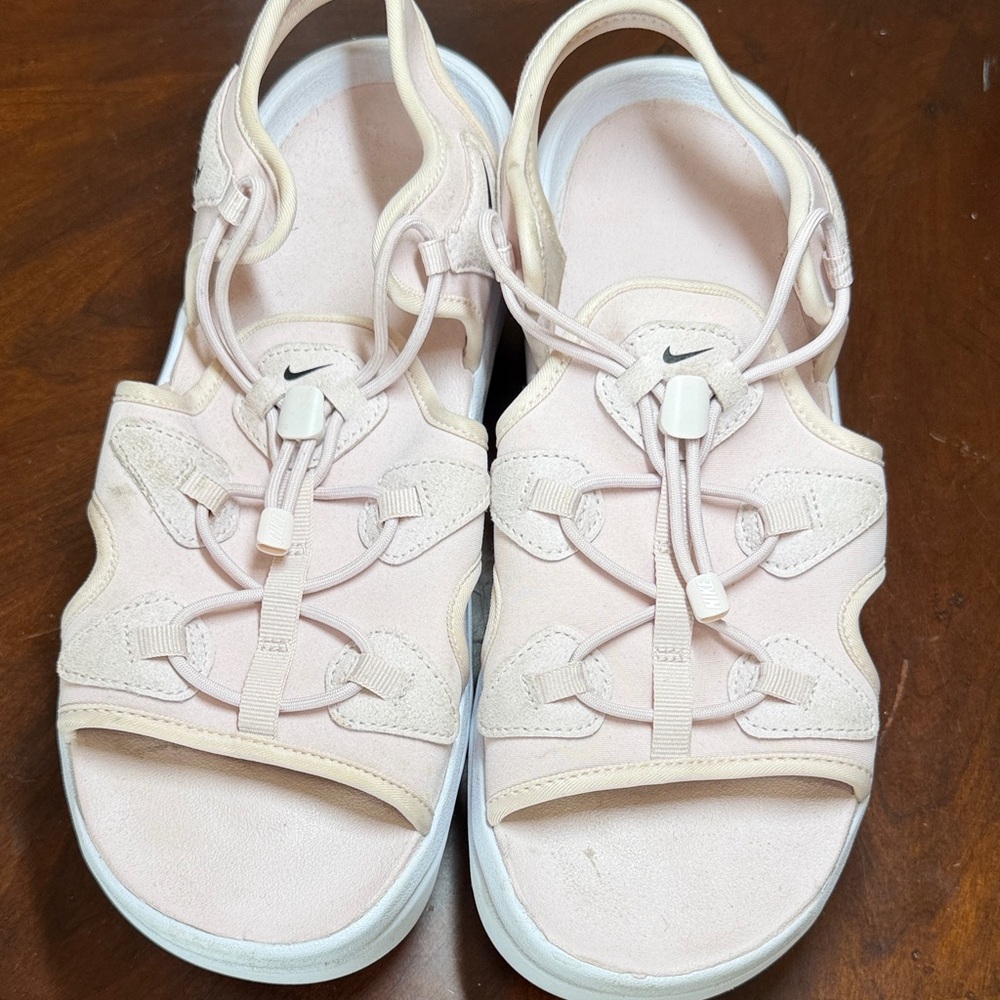 Nike Women's Pink‎ Sandals